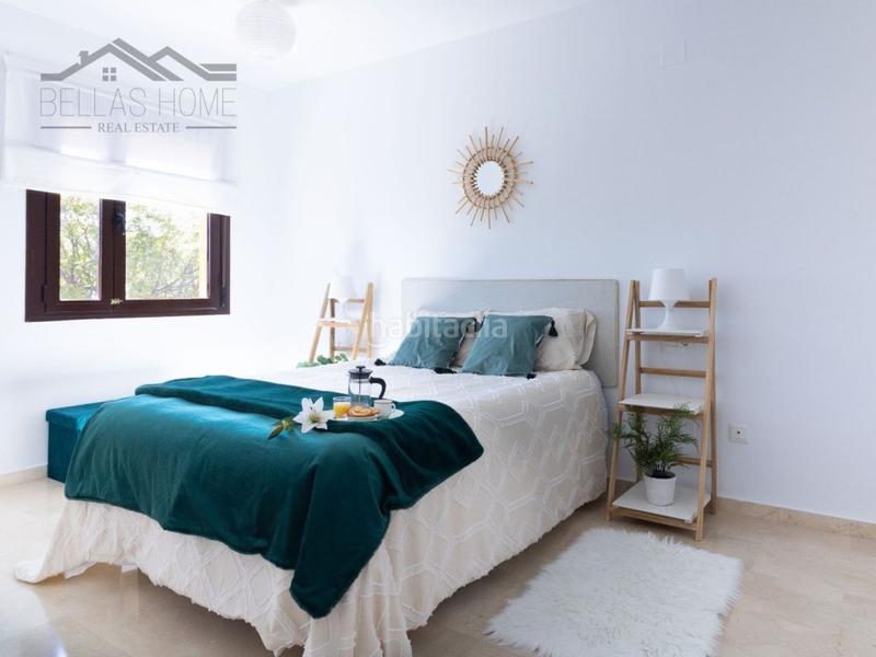 Foto 630d733b-60a2-432f-9206-e83f04b64f2e. Pis amb aparcament piscina a puerto de Estepona Estepona