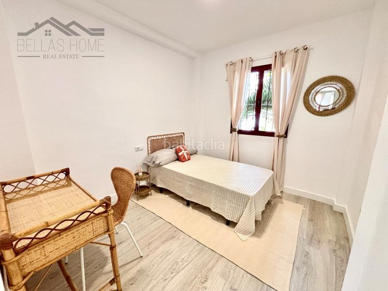 Foto e00c3529-296c-4b82-887b-3adafa626ced. Flat with parking pool in bahía de Casares Casares