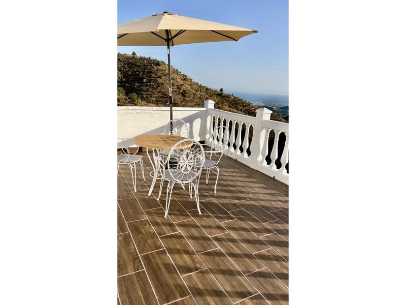 Foto 6ee3f1a0-f27b-41ec-9df4-9c9e6deb89d9. Location maison avec parking piscine dans Torrecuevas - Lomas del Gato Almuñécar