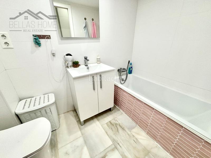 Foto 12356da8-d5ab-4875-8151-94a17b718408. Rez-de-chaussée avec parking piscine dans bahía de Casares Casares