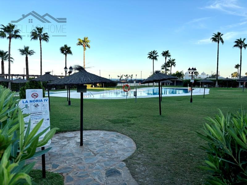 Foto b9b3d91e-c872-477a-83f6-8b7c79397aef. Piso  en San Luis de Sabinillas en San Luis de Sabinillas Manilva