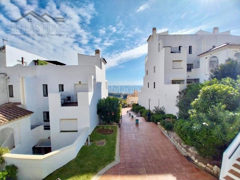 Foto f13c9c03-fbd8-4a9a-b11c-b4c31a152c2e. Zweistöckige wohnung mit parking pool in bahía de Casares Casares