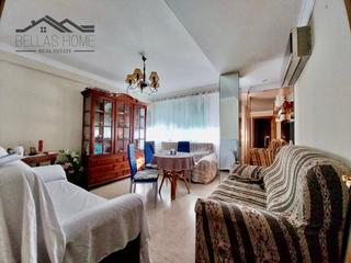 Appartement  N/a. Piso alquilado en el centro de estepona