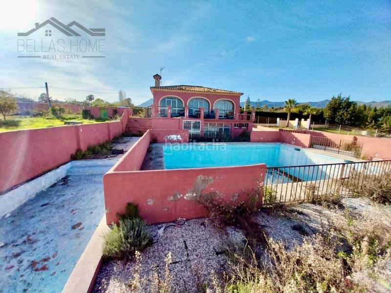 Foto 95dd8d2d-6278-4364-9c50-602604788897. Haus mit parking pool in Los Llanos Estepona