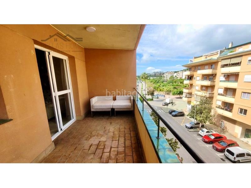 Foto 22554faa-84f0-4037-8d17-184bc51c85d8. Pis amb aparcament piscina a San Luis de Sabinillas Manilva