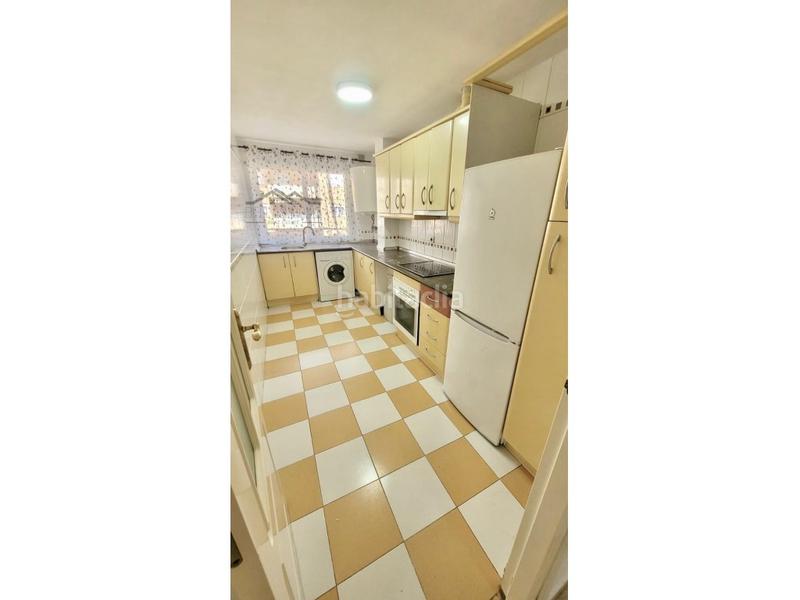 Foto d80e7662-ae98-49eb-8e53-5f16946d7bc9. Pis amb aparcament piscina a San Luis de Sabinillas Manilva