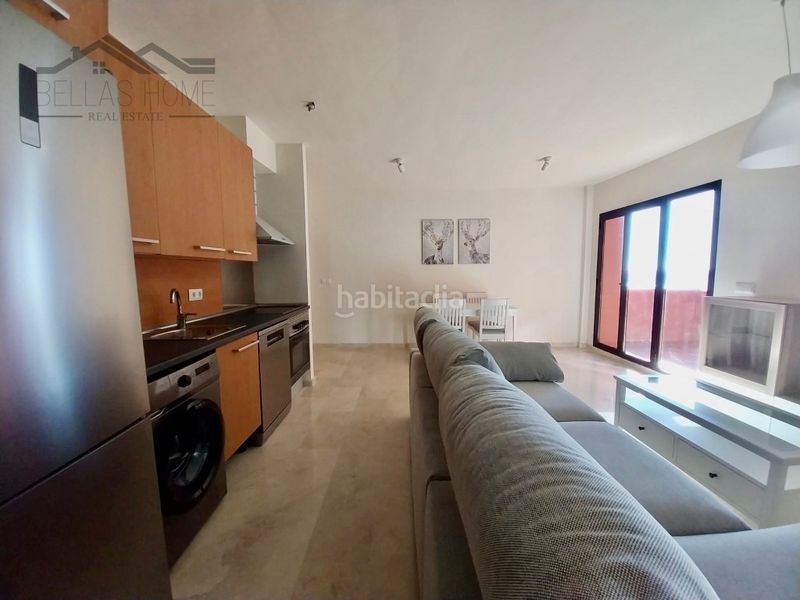 Foto a851619b-dec6-4384-9ad3-67f45df724a0. Pis amb aparcament piscina a puerto de Estepona Estepona