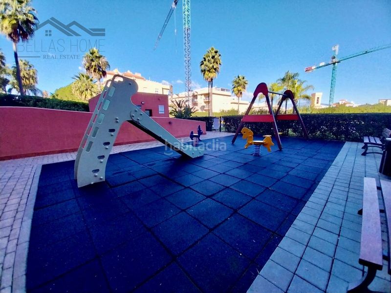 Foto beec60a3-5142-4f94-b95d-d9981b1f293e. Pis amb aparcament piscina a puerto de Estepona Estepona