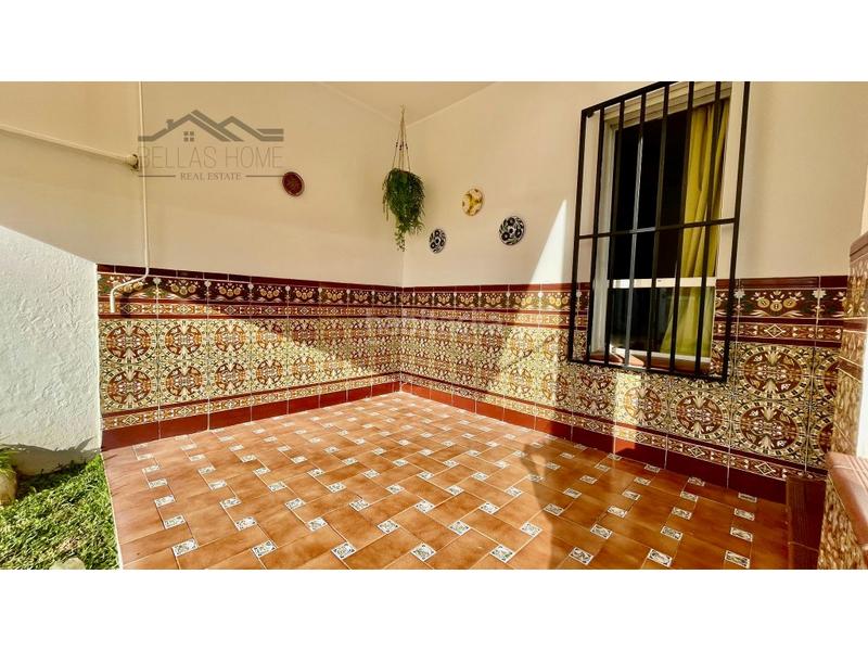 Foto 3d70bd41-8633-4d60-b93e-d0921b109bb5. Erdgeschoss mit parking pool in Alcorrín Manilva