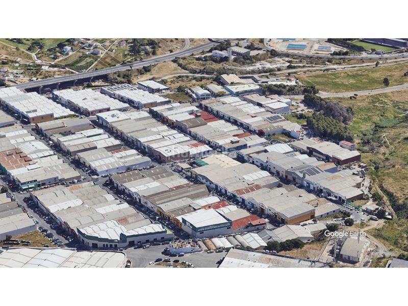 Foto 8a1cfab2-c679-4c1b-b614-37a77a88ad51. Industrial building in Zona Calvario Estepona
