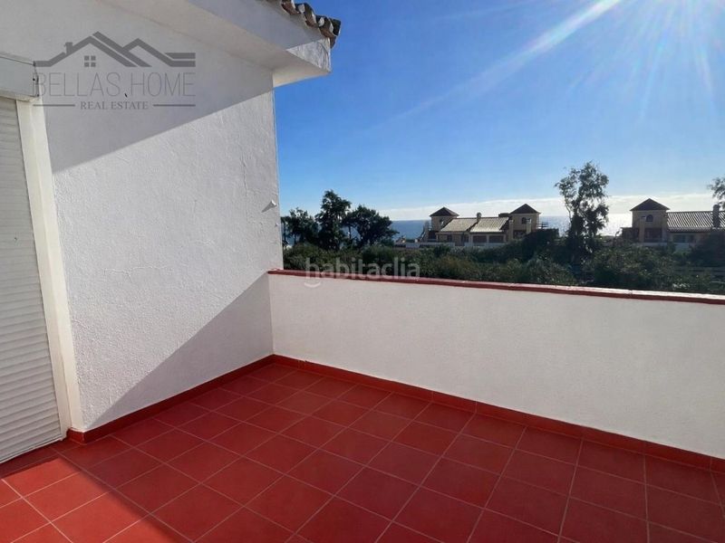 Foto 6a245d7b-76fd-4499-8c2f-69df9b372b39. Casa adossada amb aparcament a Guadalobón Estepona