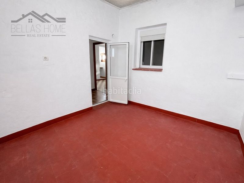 Foto 51595c0b-68cd-49a6-8941-fa04e607ea75. Casa adossada a Centro Estepona