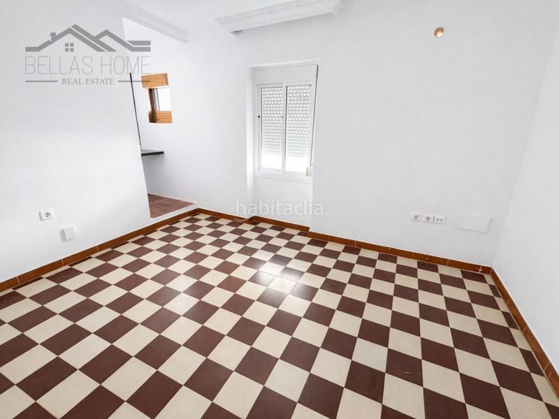 Foto 64c1119e-6cbe-4b60-8165-430cc156ad58. Casa adossada a Centro Estepona