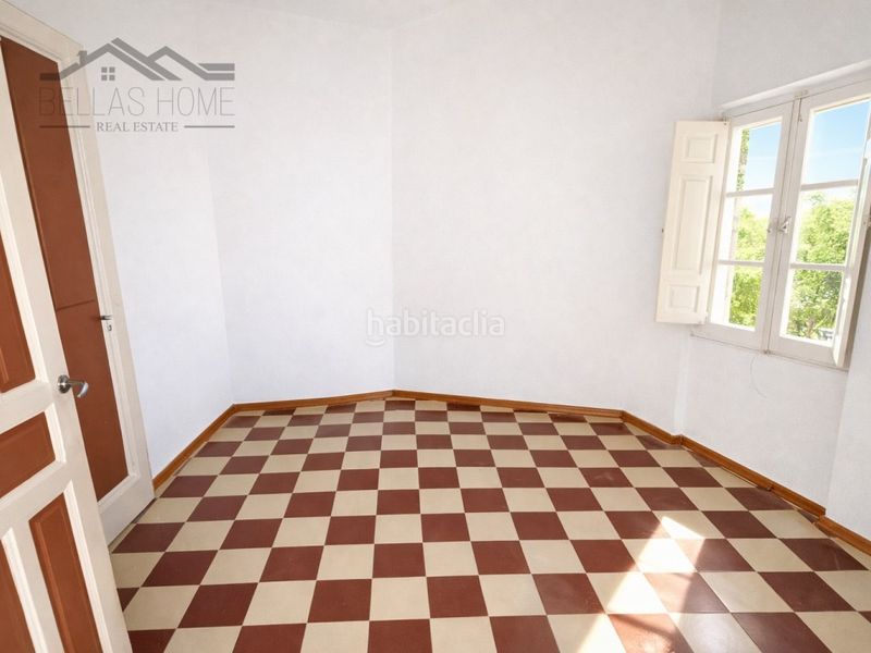 Foto a5651bd9-73d7-4ce8-b29f-6fe6c2469654. Casa adossada a Centro Estepona
