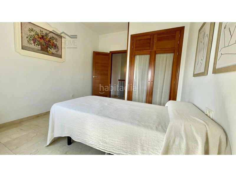 Foto a511645d-b618-42ff-ae3a-0c22f3e978ef. Xalet amb aparcament a Zona Calvario Estepona