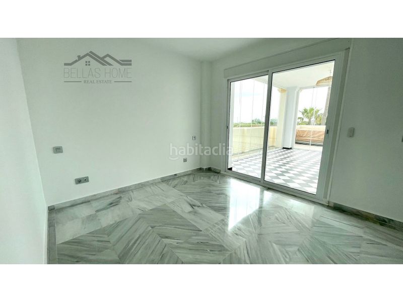 Foto 319d1dcc-5c62-46de-ac01-26f9de758772. Pis amb aparcament piscina a Guadalobón Estepona