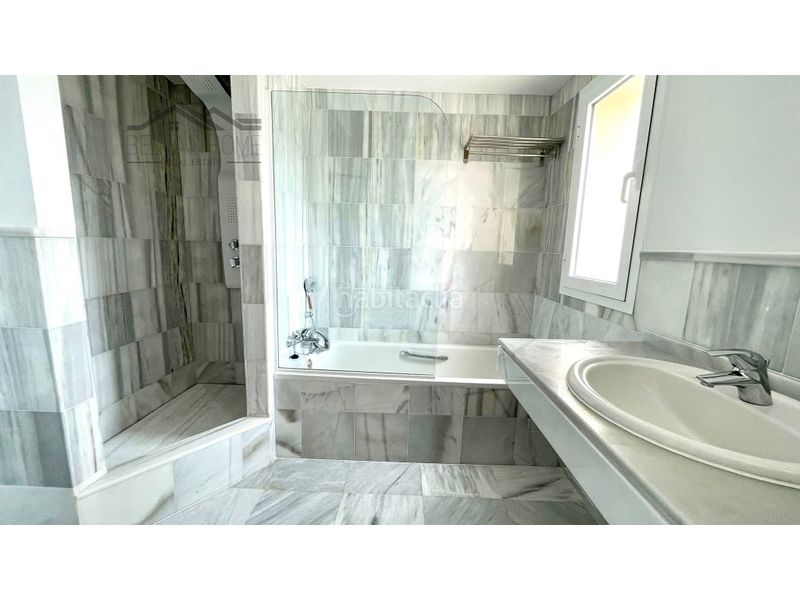 Foto 5998bc0c-9488-436e-bcdd-0797f25d2b73. Pis amb aparcament piscina a Guadalobón Estepona