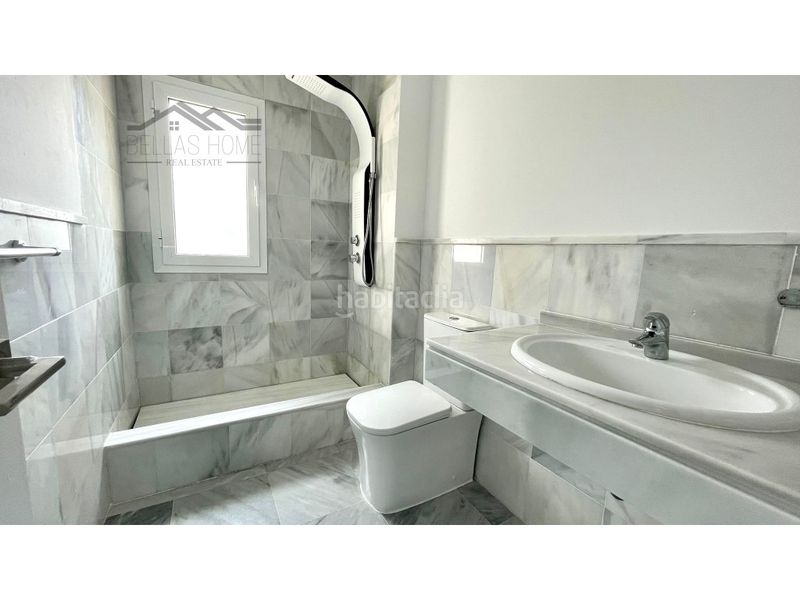 Foto e06bdc66-0c41-4b90-aded-d9c292a860d9. Pis amb aparcament piscina a Guadalobón Estepona