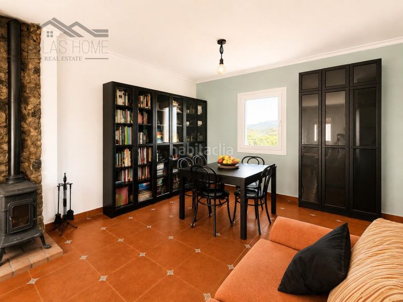 Foto dd6aa9a4-40b3-4924-bd5e-b33a6a0eceae. Casa adossada amb aparcament a Manilva pueblo Manilva