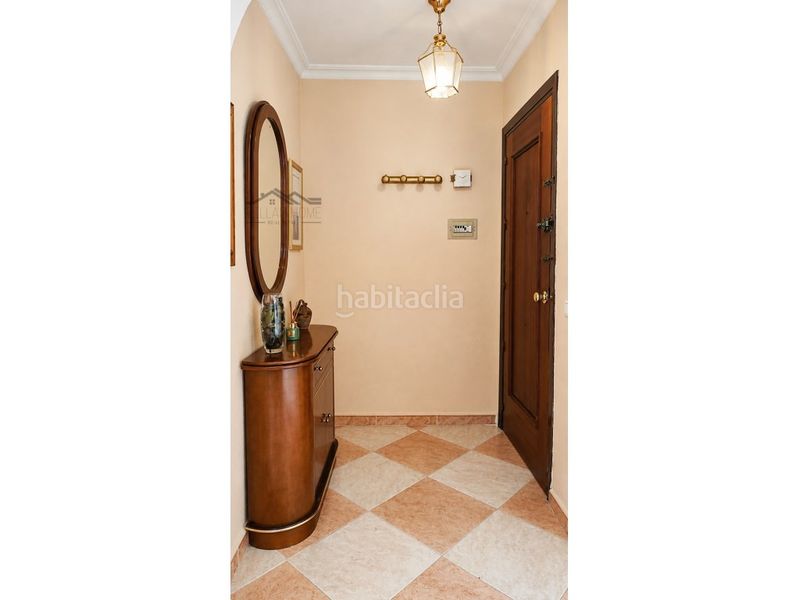Foto f0d04a88-8620-47fa-b292-8ad4ba1621ad. Pis a Zona Miraflores Marbella