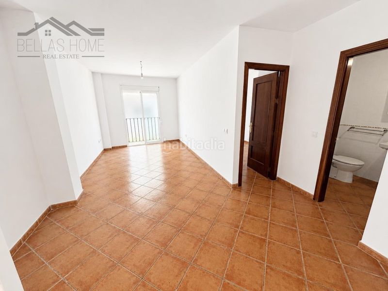 Foto db96f41c-7042-4172-a0f3-fcc8d9737337. Pis a Centro Estepona