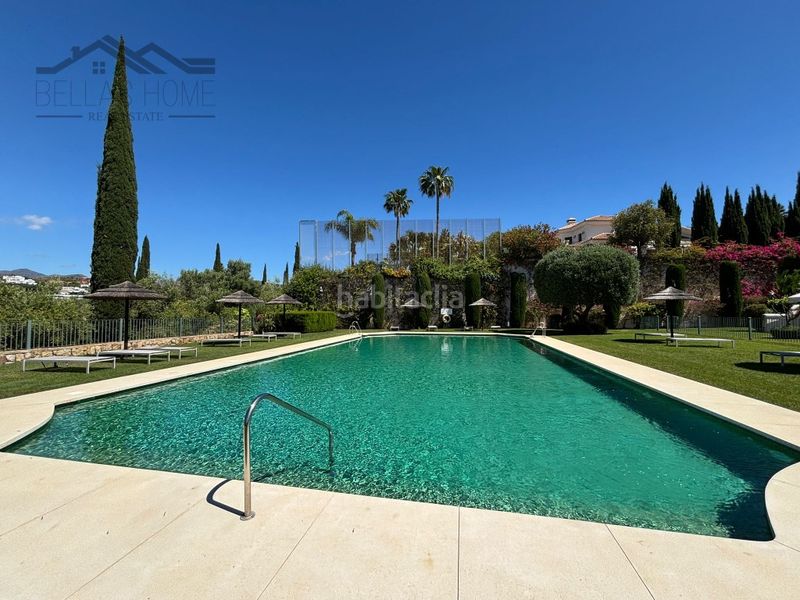 Foto af6999b8-275e-4eea-98bc-a31fa7c66e7e. Lloguer pis amb calefacció aparcament piscina a Bel - Air Estepona