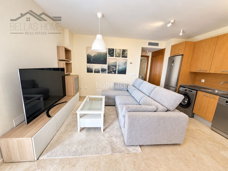 Foto 855bb1d5-e580-4459-a17c-db59d2365b4d. Apartament amb calefacció aparcament piscina a puerto de Estepona Estepona