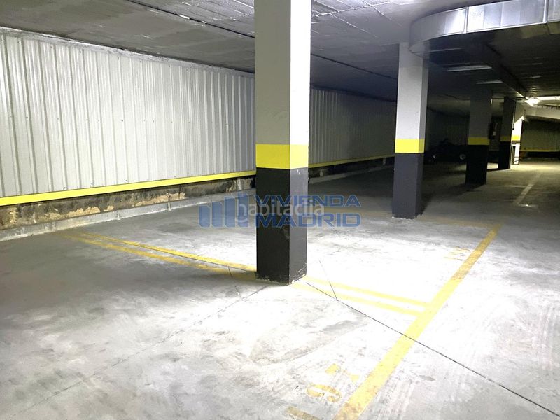 Foto 278e7ff9-b5ef-44dd-8869-d7c097ab0729. Aparcament cotxe a Algete centro Algete
