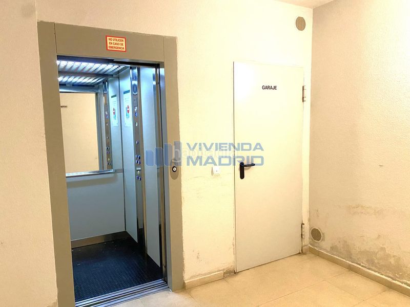 Foto 3bef08cb-d37a-4b26-a55f-51538be382a4. Aparcament cotxe a Algete centro Algete