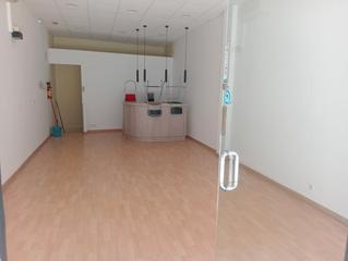 Lloguer Local Comercial a Carrer d'iluro 58. Local comercial cerca plaza de cuba