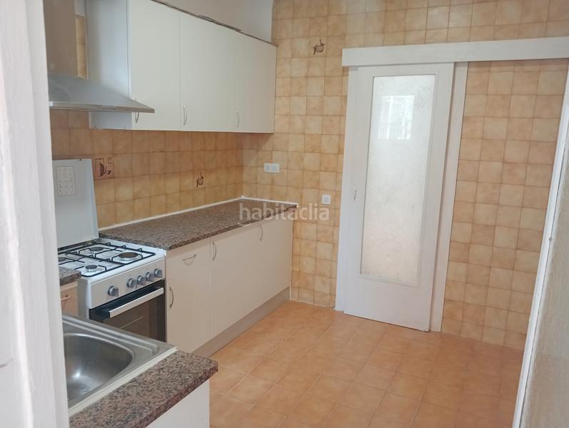 Foto 5ef9a27d-02c2-48e6-8011-9438555fe571. Alquiler piso rda. alfonso x el savio . 3 habitaciones en Mataró
