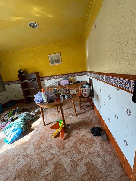 Foto 52c27eff-642e-45da-97a9-dc7b625874eb. Piso amplio piso de 91m² con balcón. en Albal