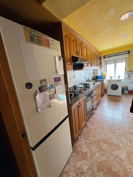 Foto ba90c2ba-6151-449c-b872-73f0f3a7cccc. Piso amplio piso de 91m² con balcón. en Albal