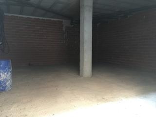 Lloguer Local Comercial  Carrer de sant carles. Se alquila local en albal