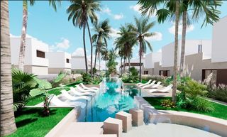 Casa  Calle los benedictos. Se venden lujosos bungalows en serena golf los alcazares