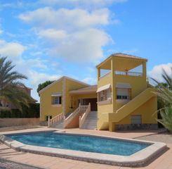 Casa a Veneziola. Se vende chalet en la manga del mar menor
