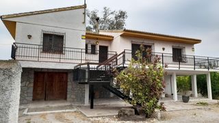 Casa in Benejúzar. Se vende chalet en lg desiminados  benejuzar , alicante