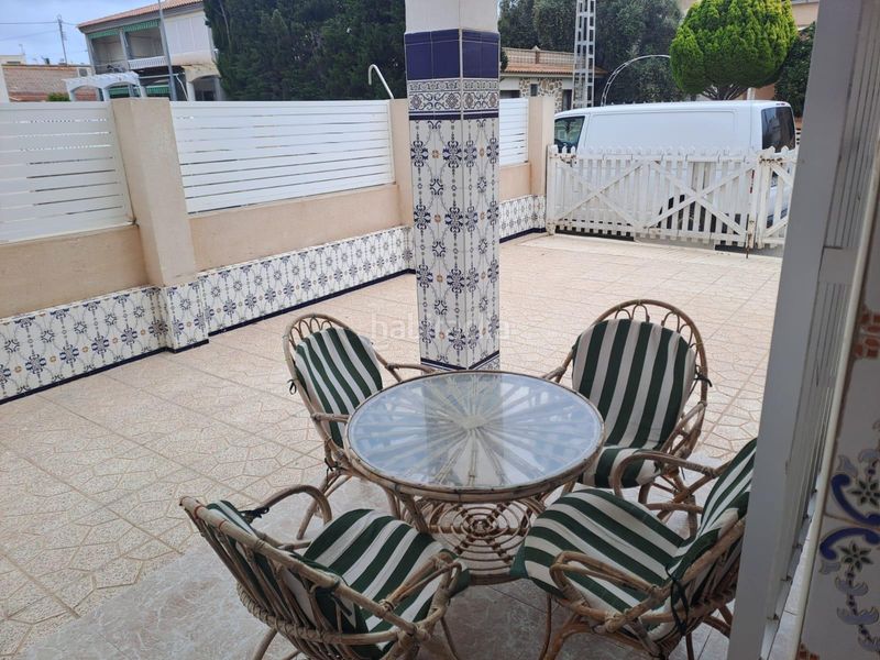 Foto 0c77beea-76eb-4e95-a0a4-f36a3c9f8d79. Casa amb aparcament a Torre de la Horadada Pilar de la Horadada