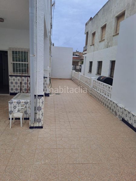 Foto bff643df-c0dd-414a-8cb7-e21f44ace862. Casa amb aparcament a Torre de la Horadada Pilar de la Horadada