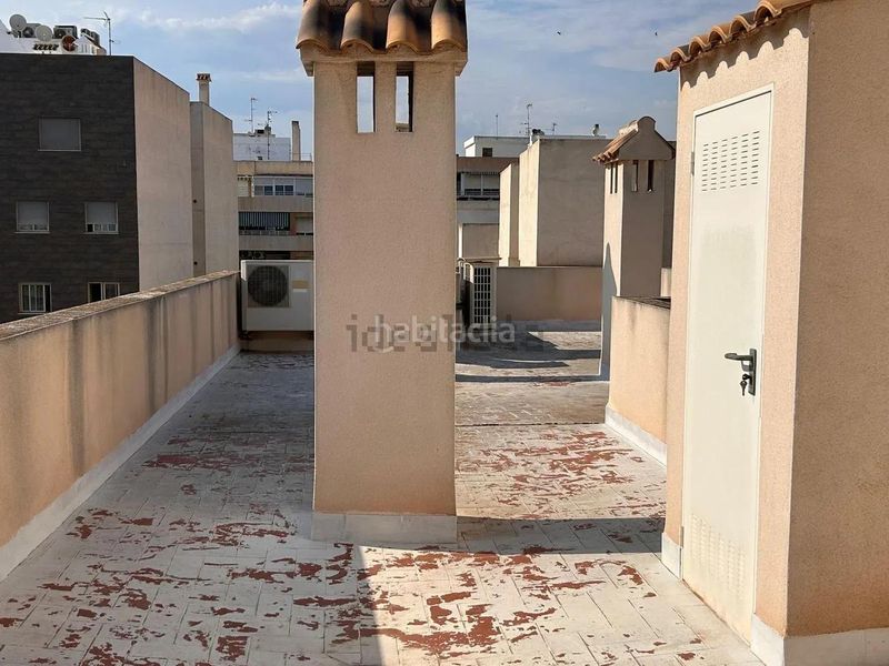 Foto 54f14898-83d0-427f-b2a4-feb2b9fbcb9a. Apartament amb aparcament a Centro - Muelle Pesquero Torrevieja