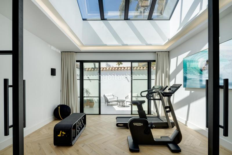 Foto 1047993e-d390-43b2-a35f-bc74d900d1e8. Chalet villa en La Quinta Benahavís