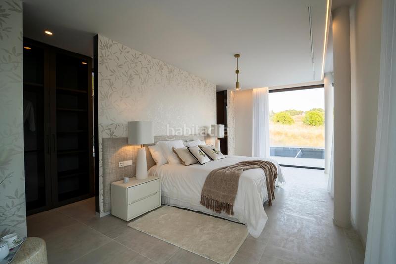 Foto f8fe4553-7a96-4224-9d00-8cdc4a959583. Xalet a Paraiso - Barronal Estepona