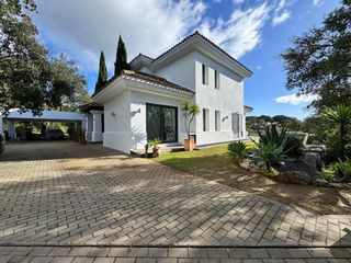 Chalet à Sotogrande Alto. Villa en san roque