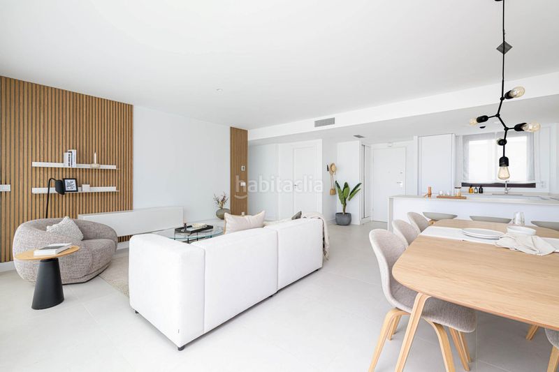Foto f30edb85-0150-4277-a5e8-0104756741e0. Àtic amb piscina a Torreblanca del Sol Fuengirola