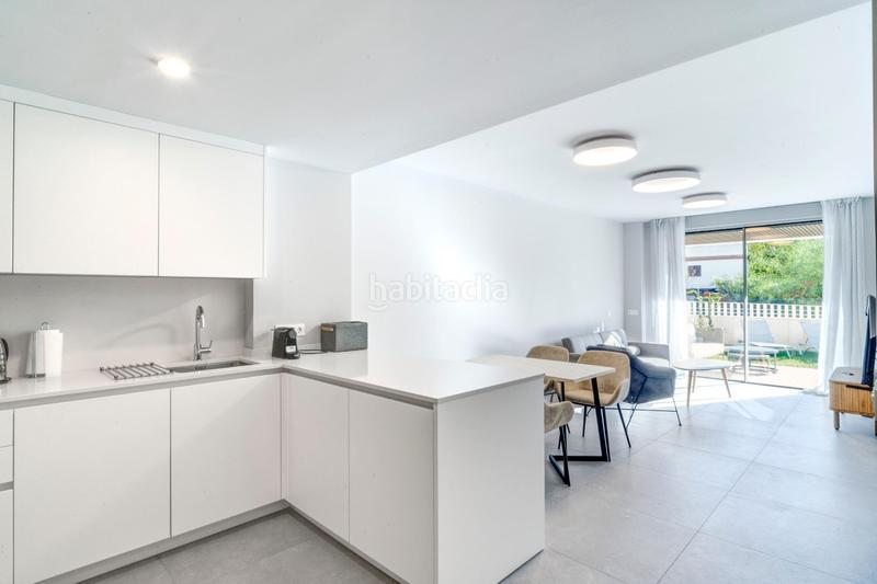 Foto cd86ce96-b079-4a44-b55d-cdf25fa6396a. Appartement mit parking pool in Real de Zaragoza Marbella