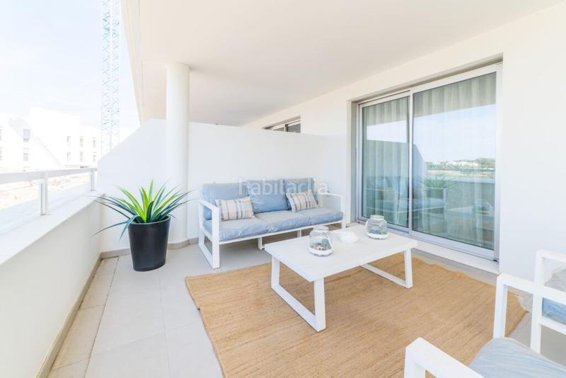 Foto 2802be20-8183-426f-82e0-623665e9a8fc. Piccolo appartamento con parcheggio piscina in Cancelada Estepona