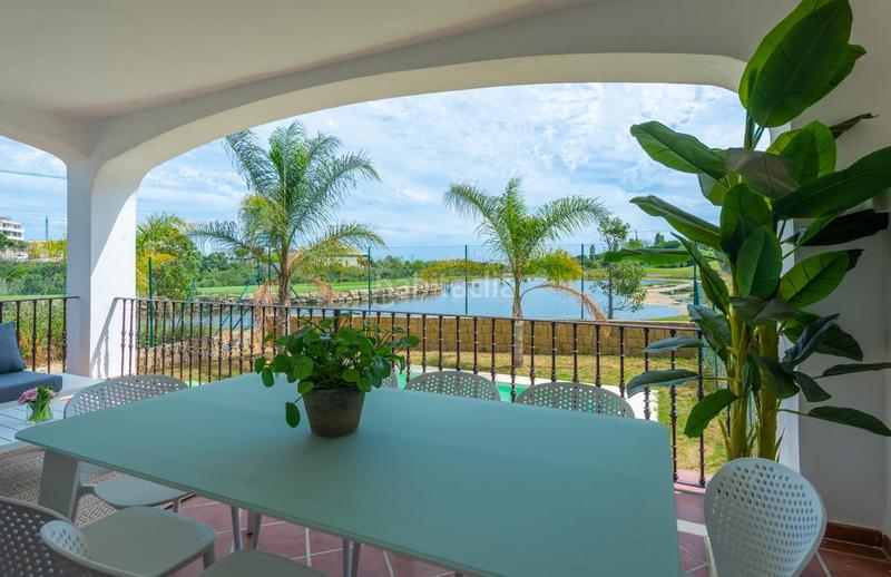 Foto 21ce2996-d86f-4e8a-9577-5a571186defd. Chalet en Valle Romano Golf Estepona