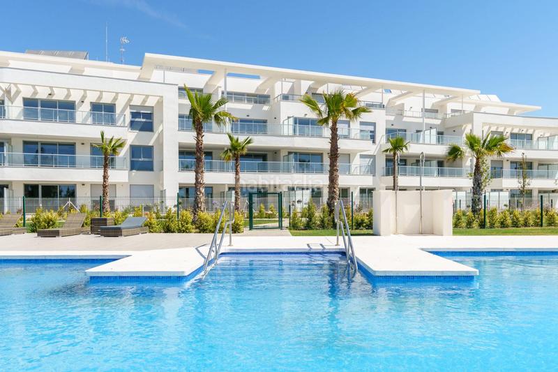 Foto 4e66caa7-5ae3-4b19-bd41-511afdb69af8. Apartament amb aparcament piscina a El Faro de Calaburra - Chaparral Mijas