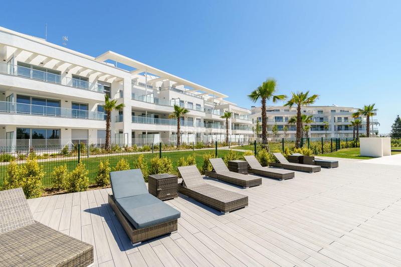 Foto 6aae469d-0c95-4463-8e7f-5af9b978461b. Apartament amb aparcament piscina a El Faro de Calaburra - Chaparral Mijas