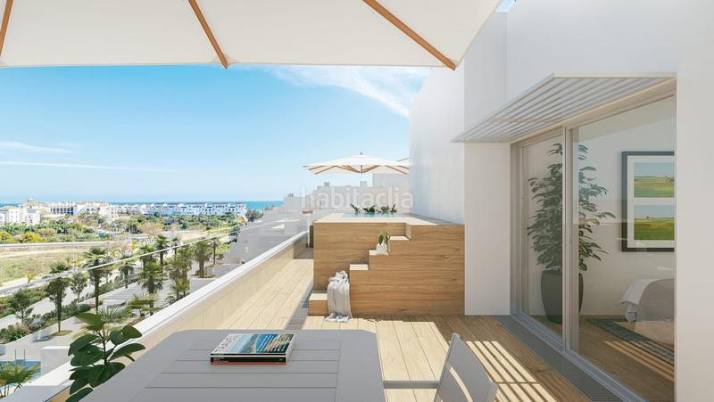 Foto 1c64b8b8-ee94-4ad6-acd7-e130b7b61d6e. Dachwohnung mit parking pool in Bahía Dorada Estepona